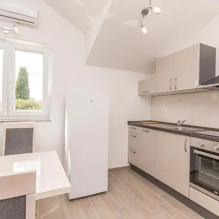 Apartment Awesome In Biograd With Wifi *