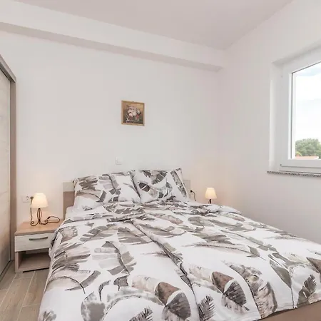 Apartman One-bedroom In Biograd na Moru